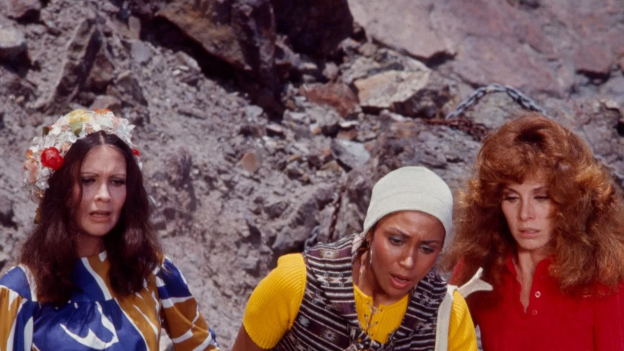 Five Desperate Women - 剧照