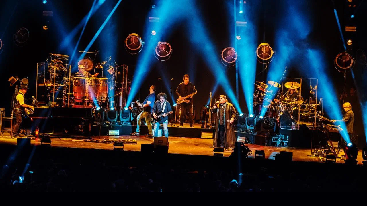 Toto - 40 Tours Around The Sun - 剧照