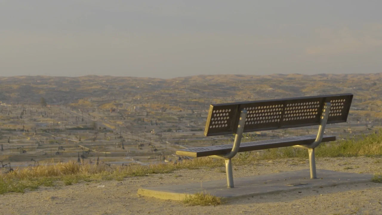 How to Breathe in Kern County - 剧照