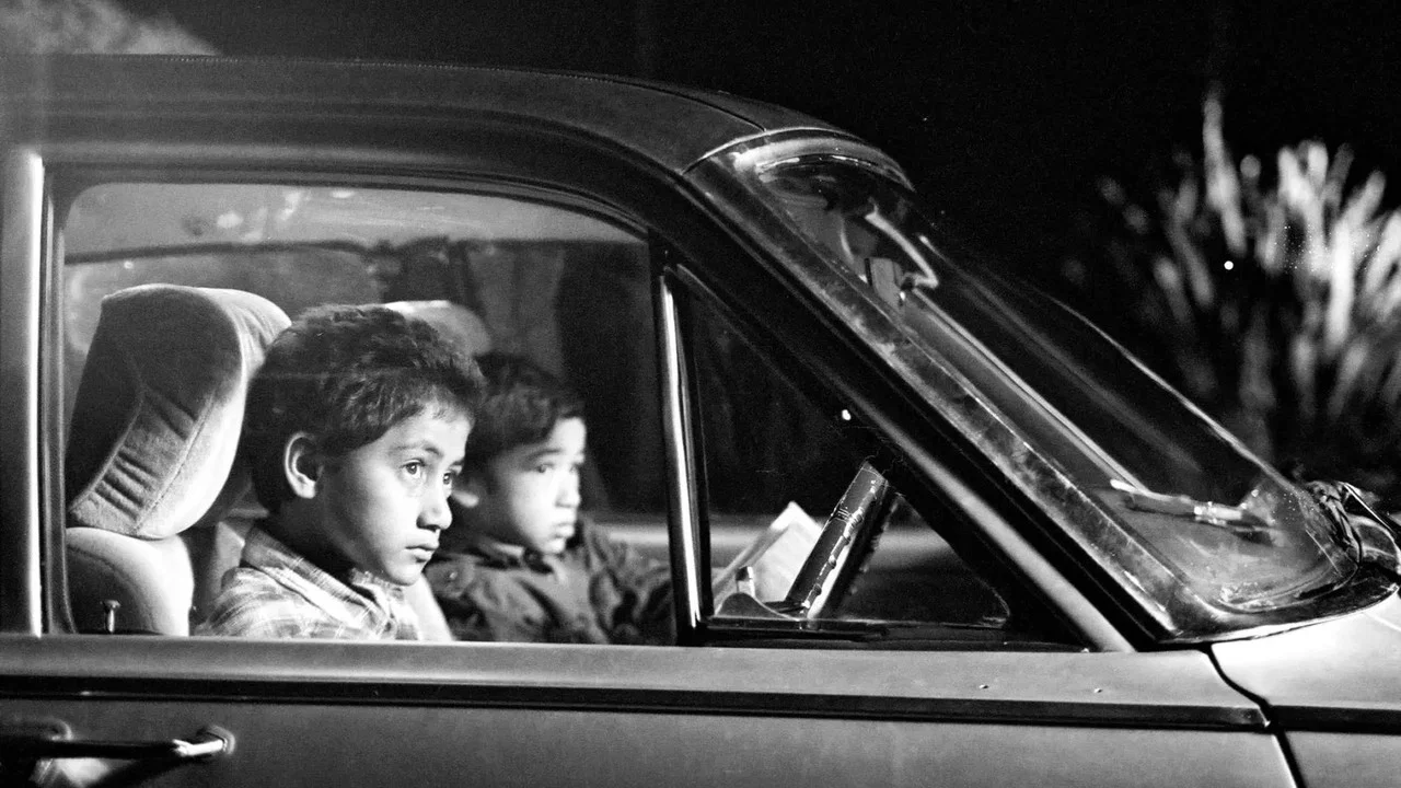 Two Cars, One Night - 剧照