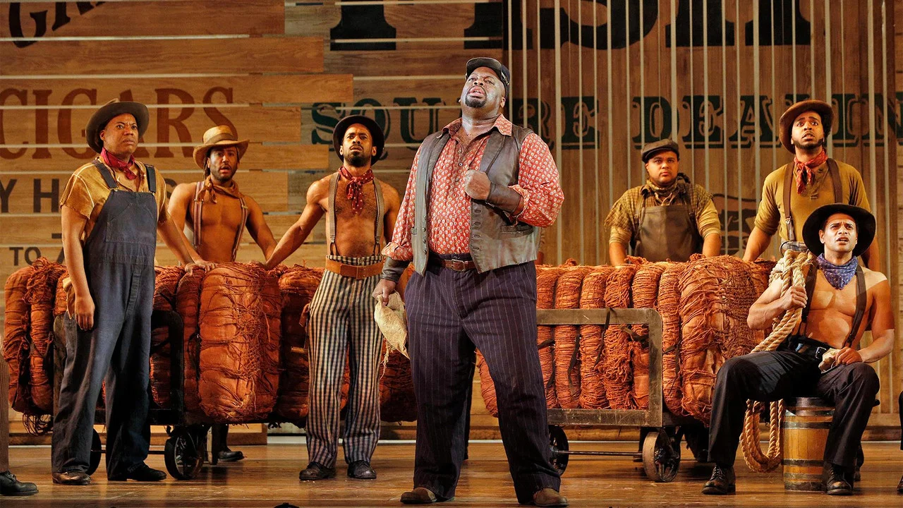 Show Boat - 剧照