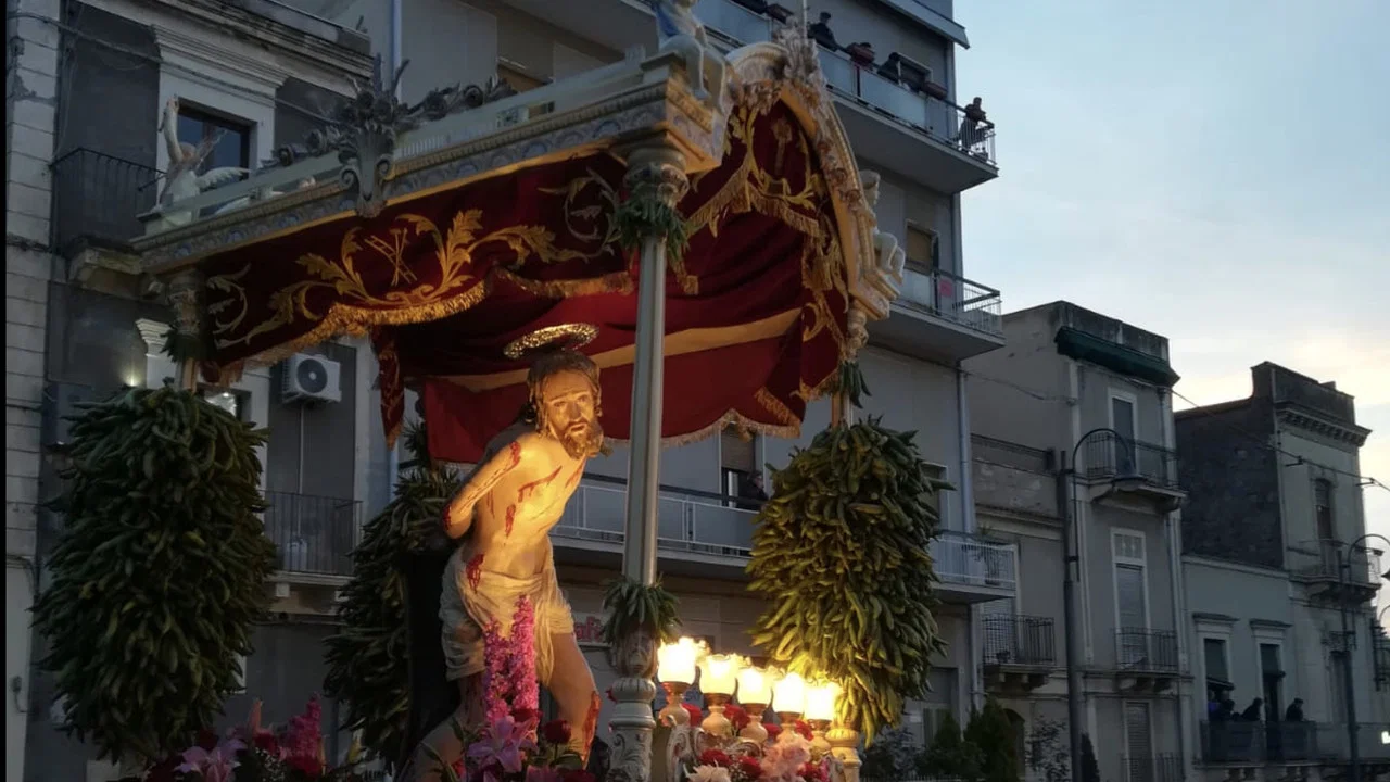 Venerd&igrave; Santo - Bronte - 剧照