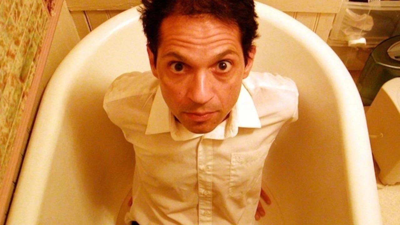 In the Bathtub of the World - 剧照
