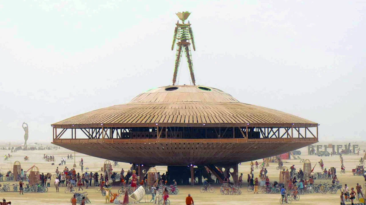 Burning Man: Beyond Black Rock - 剧照