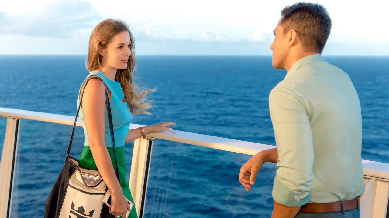Love at Sea - 剧照