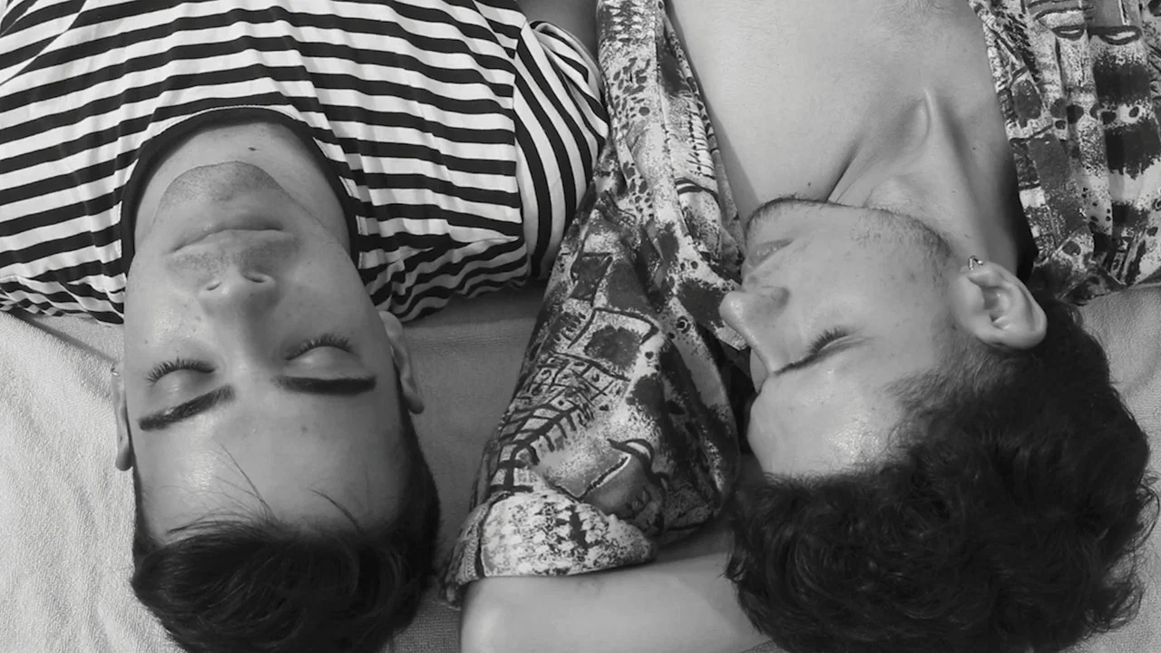 Dos Chicos Frente al Mar - 剧照