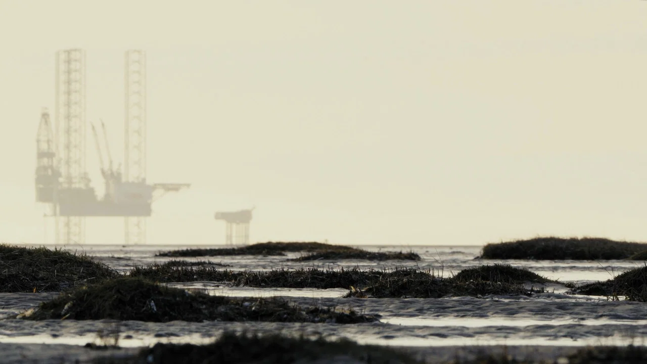 Lands Between - 剧照