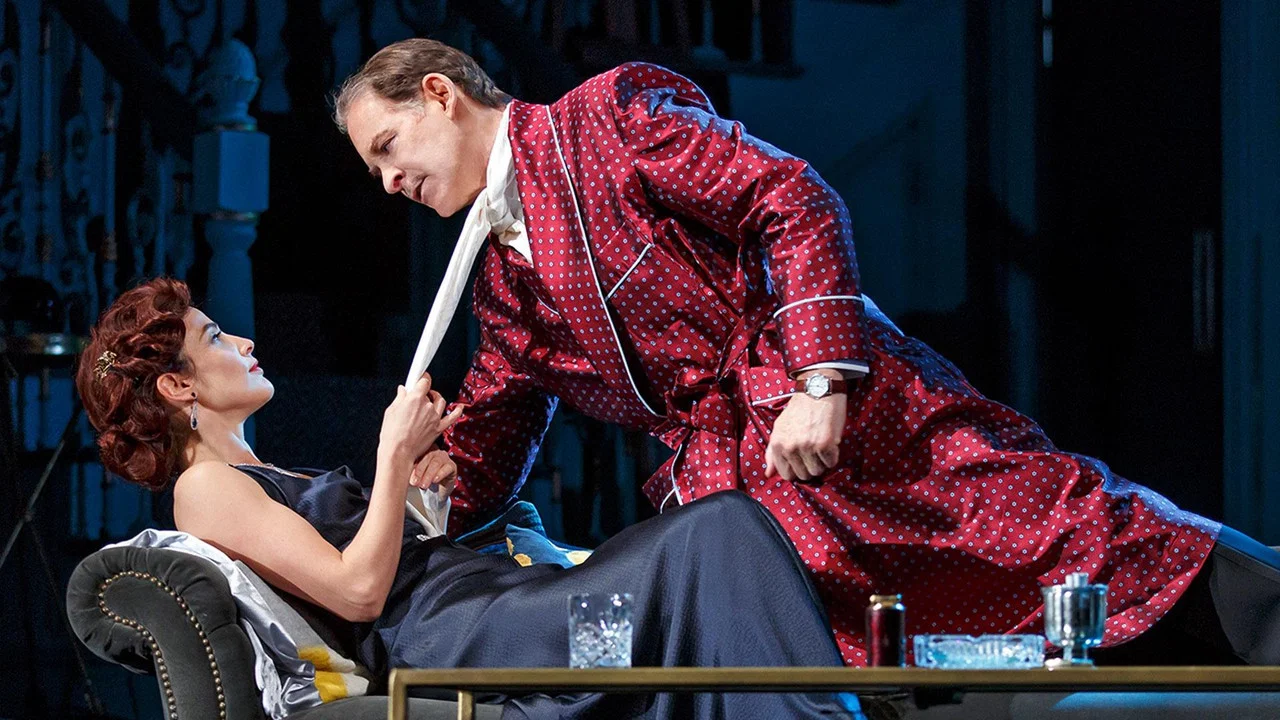 No&euml;l Coward's Present Laughter - 剧照