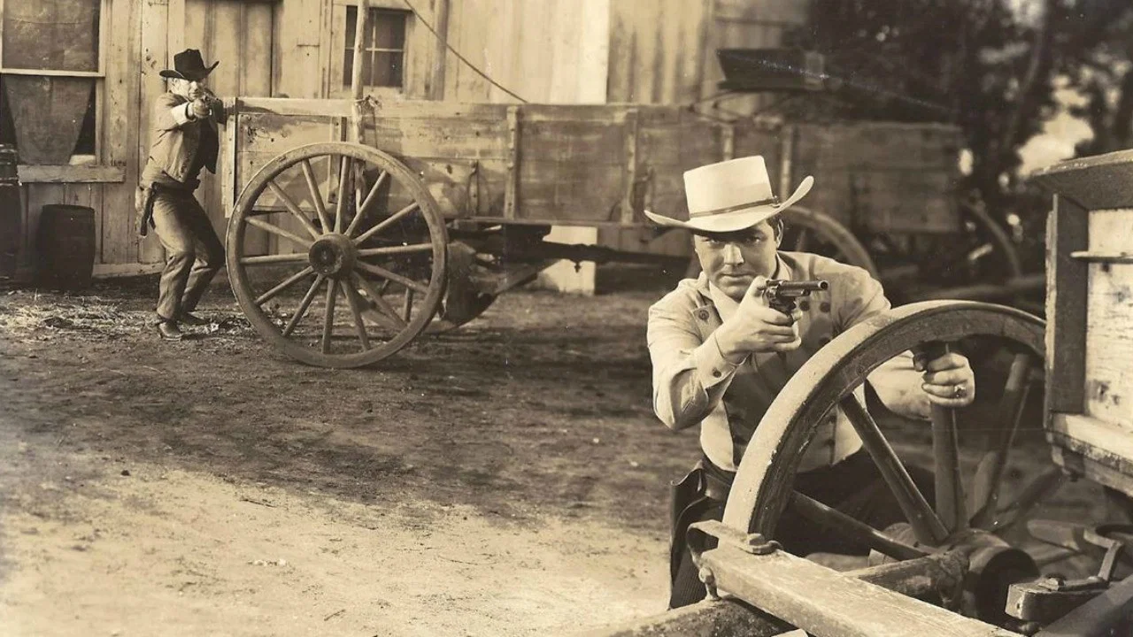 Law of the Golden West - 剧照