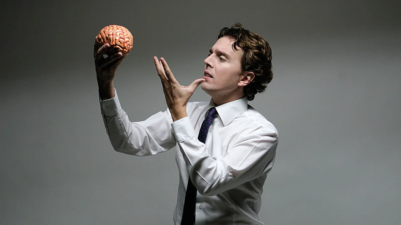 Alex Vizorek est une &oelig;uvre d'art - 剧照