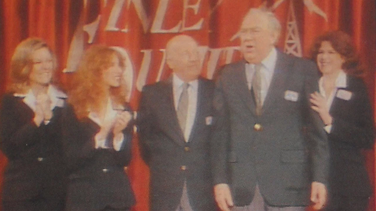 Bob & Ray, Jane, Laraine & Gilda - 剧照