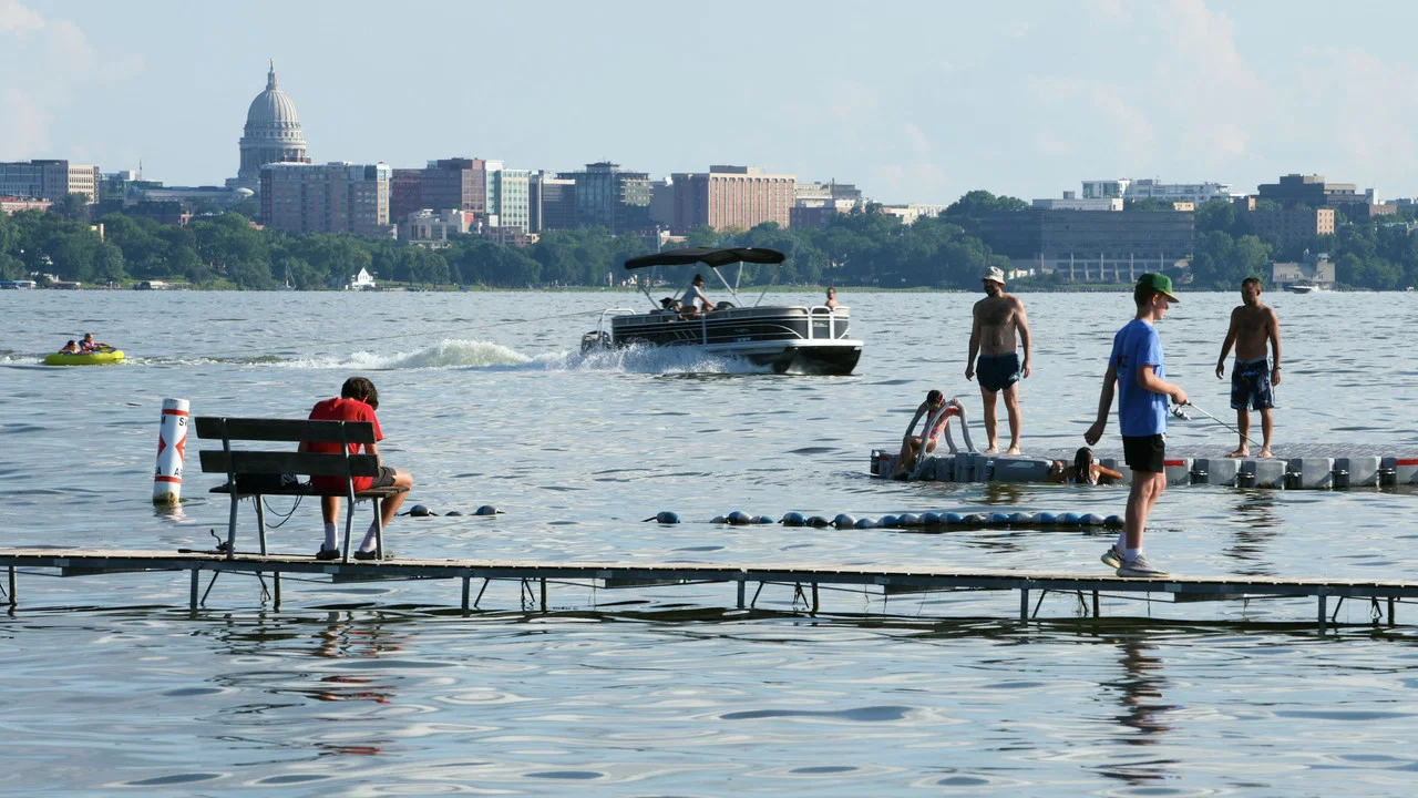 Mendota: Symphony of a Lake - 剧照