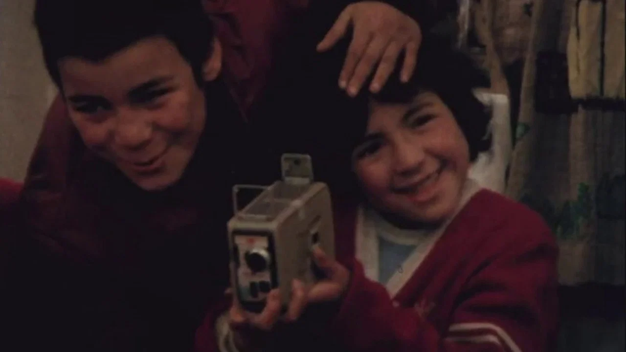 Cien ni&ntilde;os esperando un tren - 剧照