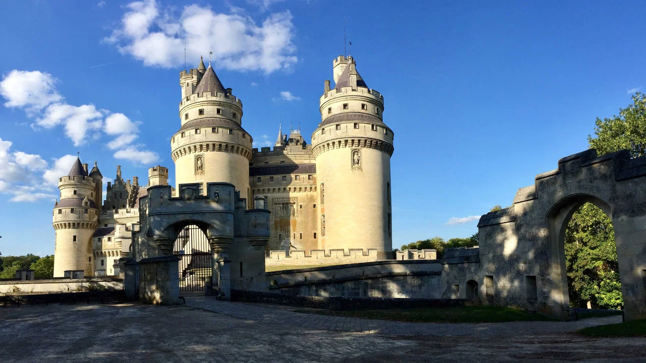 The Glorious Story of Castles - 剧照