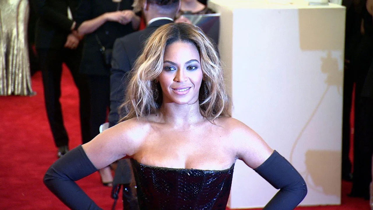 Beyonce: Queen B - 剧照