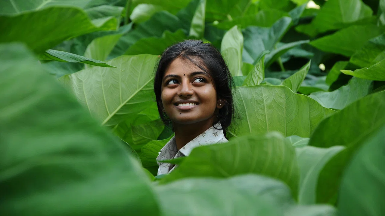 கயல் - 剧照