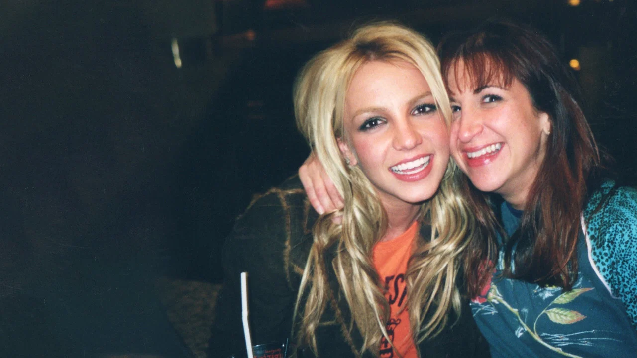 Controlling Britney Spears - 剧照
