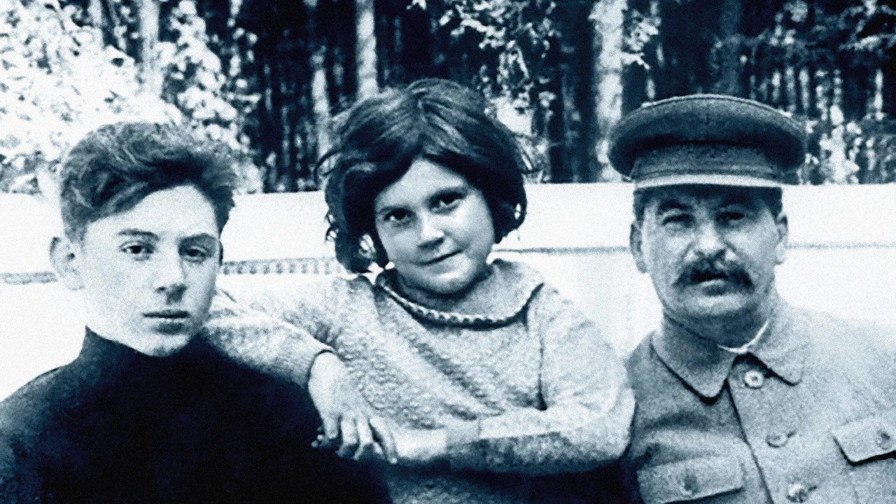 Stalins Tochter - 剧照