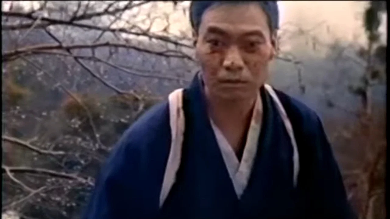 For a Moment Alive - 剧照