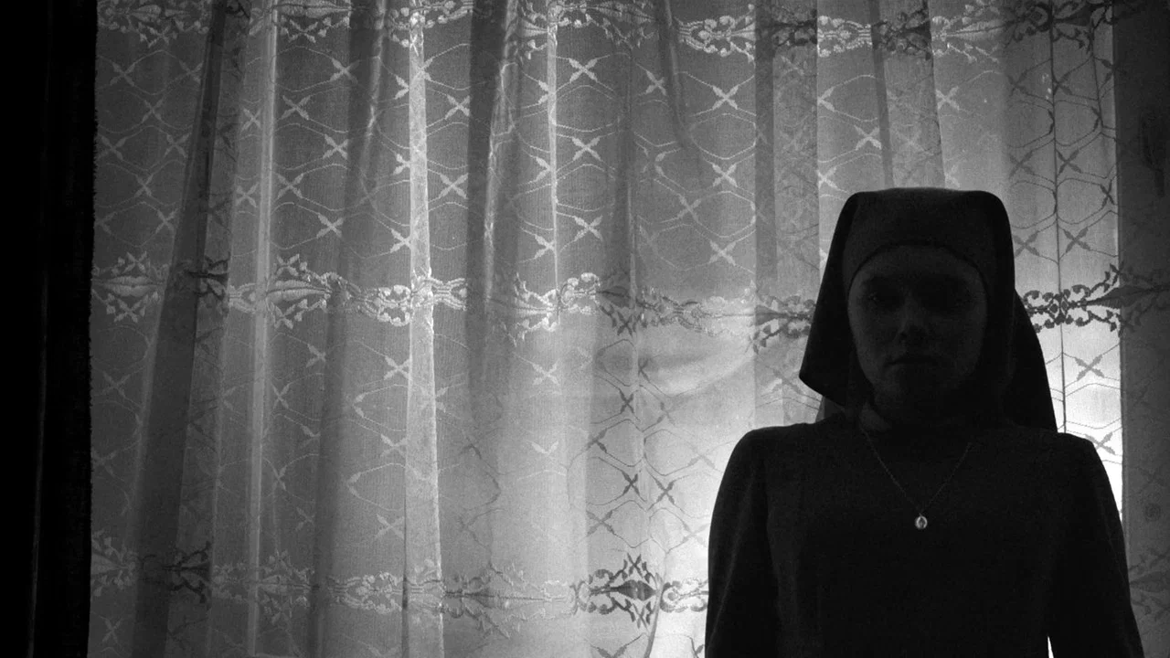 修女艾达 - 剧照