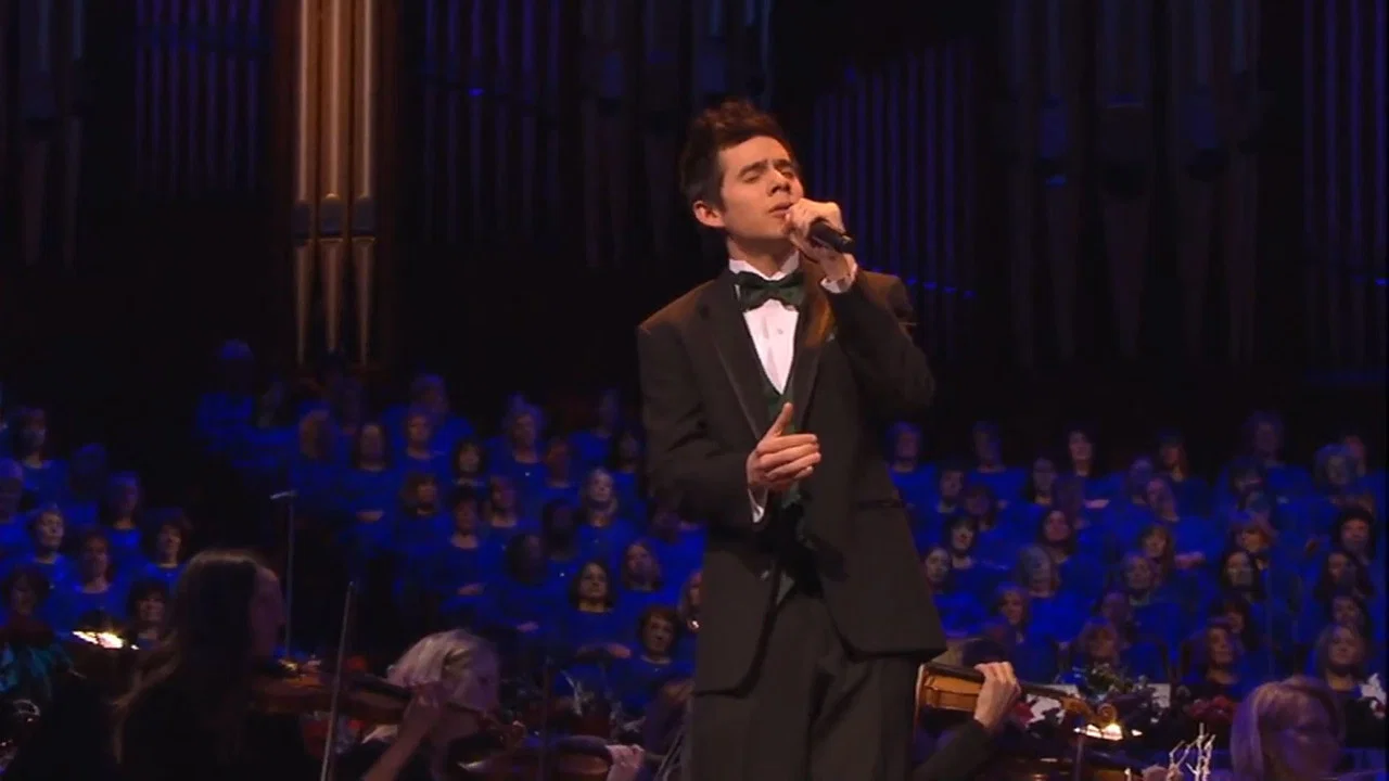 Glad Christmas Tidings Featuring David Archuleta - 剧照