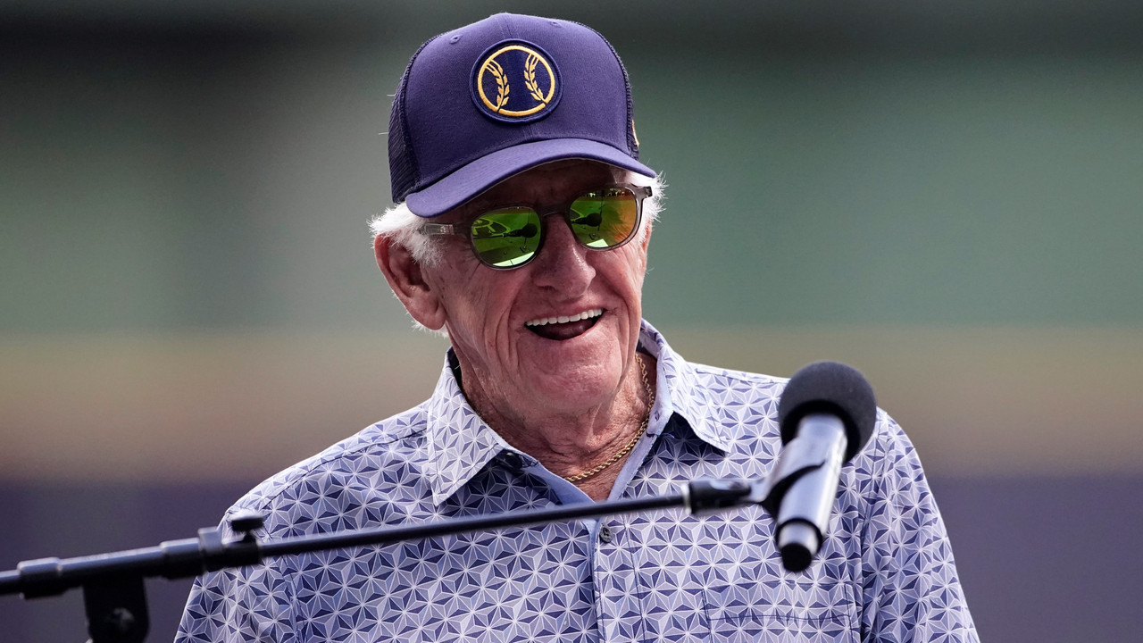 Mr. Baseball, Bob Uecker - 剧照