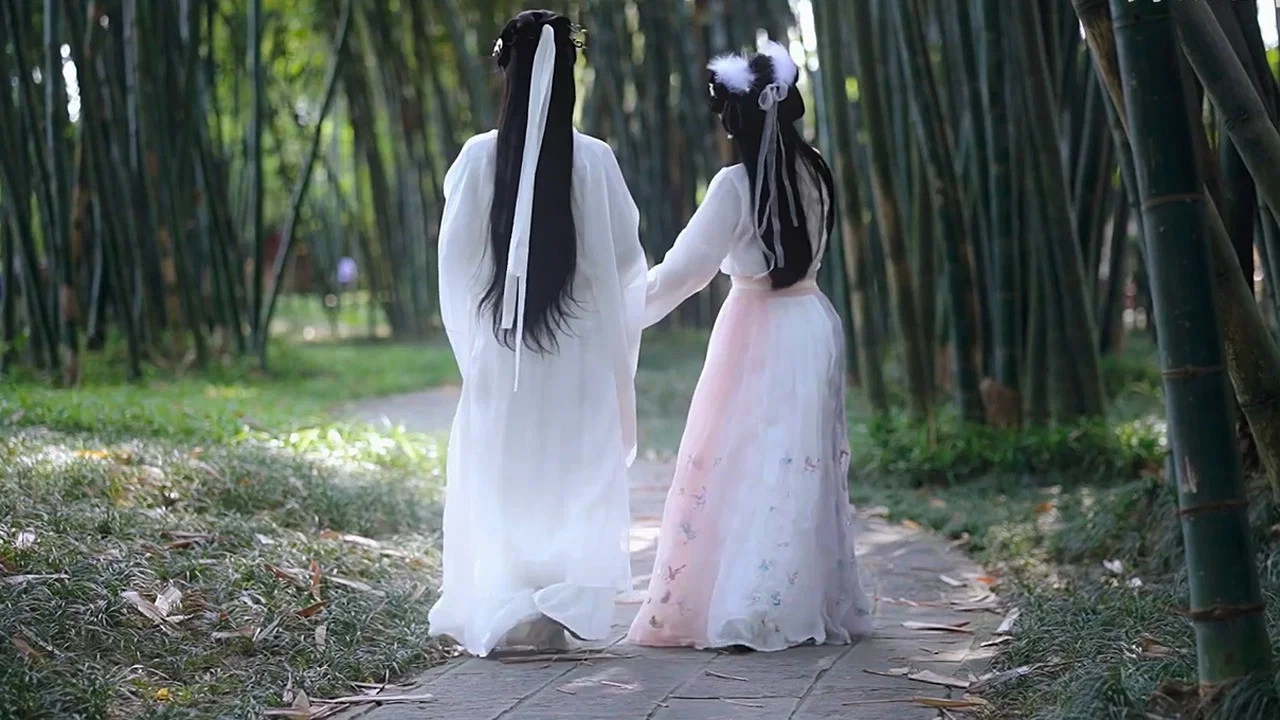 呆萌师妹 x 小师姐 - 剧照