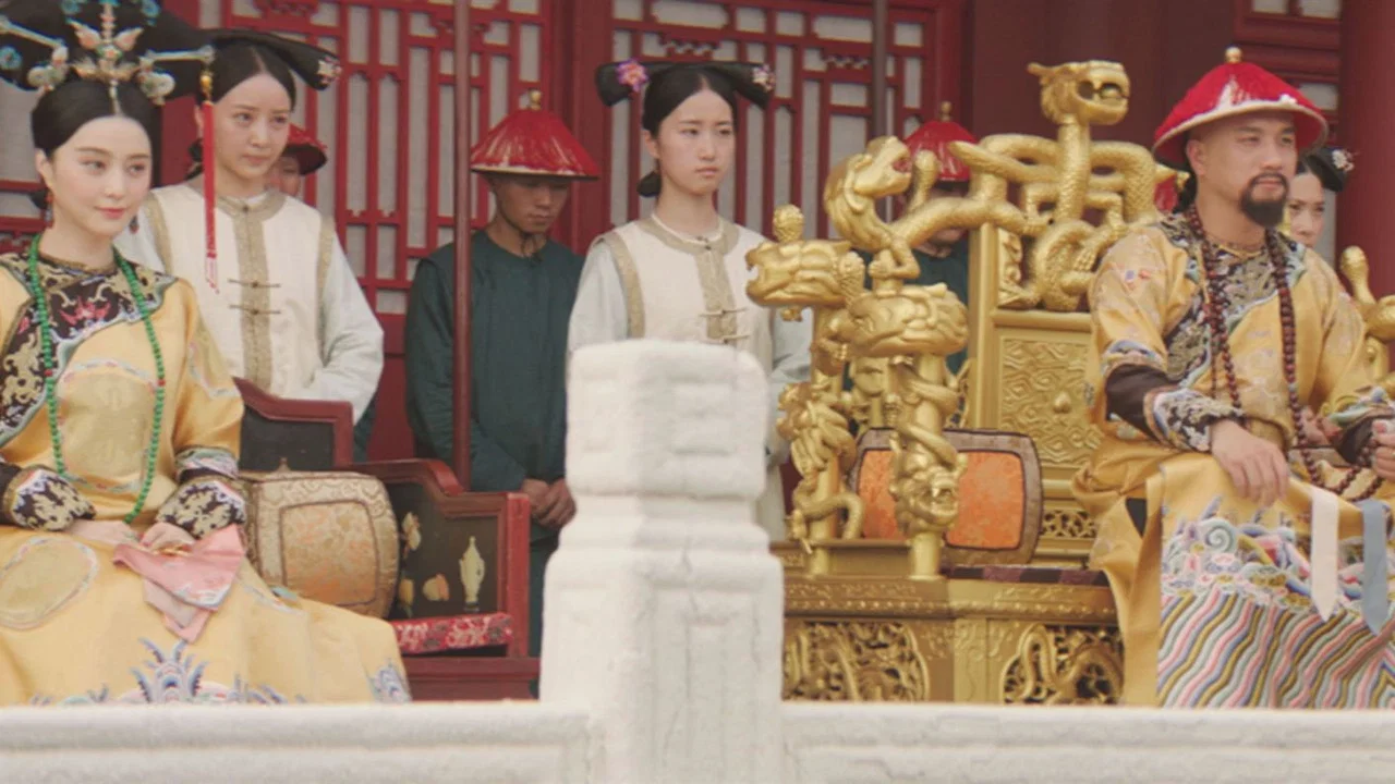 画框里的女人 - 剧照