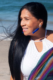 Ma. Elena Ba&ntilde;uelos