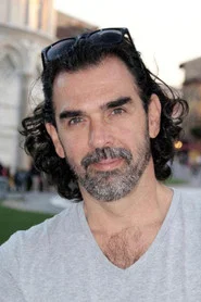 Roberto Vald&eacute;s