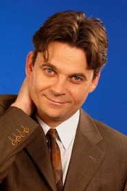 P&eacute;ter R. K&aacute;rp&aacute;ti