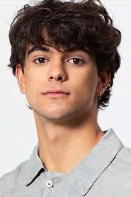 Adri&agrave; Salazar