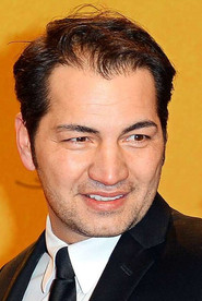 B&uuml;lent Sharif
