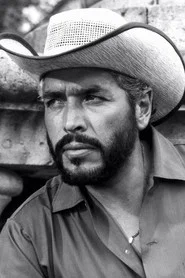 Carlos Le&oacute;n