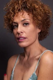 Mar&iacute;a Almud&eacute;ver