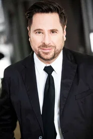 St&eacute;phane E. Roy