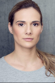 Bernadett Ostorh&aacute;zi