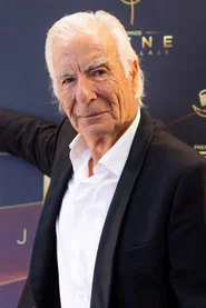 H&eacute;ctor Cantolla