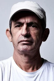 Cl&aacute;udio Assis