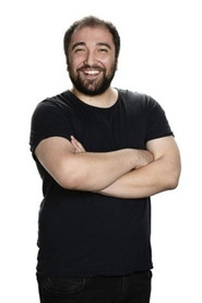 &Ouml;zg&uuml;r Turhan