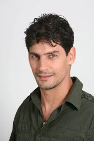 Adri&aacute;n Mas
