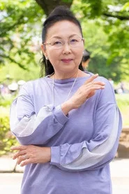 小牧リサ