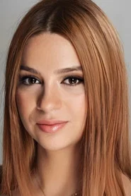 Ofelya K&uuml;&ccedil;&uuml;kayvaz