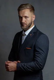 Shadee R&ouml;nnb&auml;ck