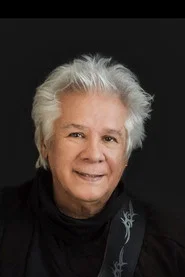 V&iacute;ctor Heredia