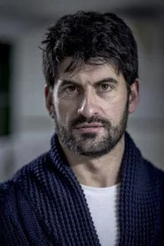 To&ntilde;o Casais