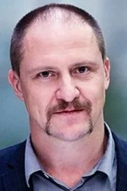 P&aring;l Hollender