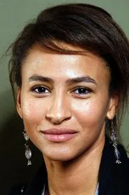 L&eacute;onie Simaga