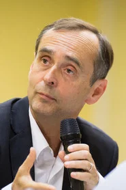 Robert M&eacute;nard