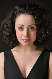 Angie Alc&aacute;zar